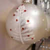 Boule argentée décor sapin