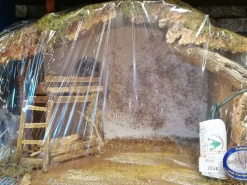 Crèche en bois avec lumière