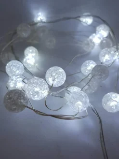 Jeu de lumière blanc froid boules 3m