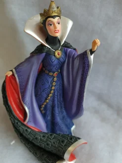 La reine – Blanche Neige