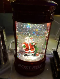 Lanterne enneigée – Père Noël