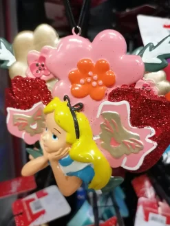 Suspension Alice aux pays des merveilles